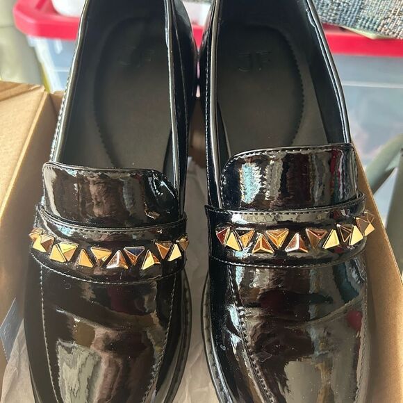 Just Fab Black Patent Leather Loafers with Gold Detail - Picture 3 of 13